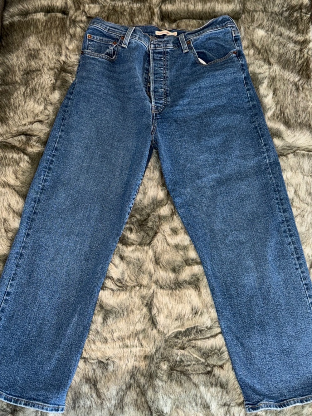 LEVI'S // Ribcage Straight Ankle Jeans // Size 32